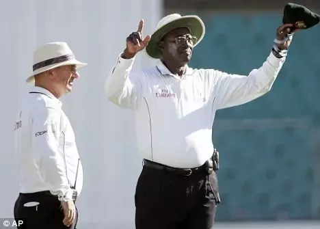 DRS/ Third Umpire