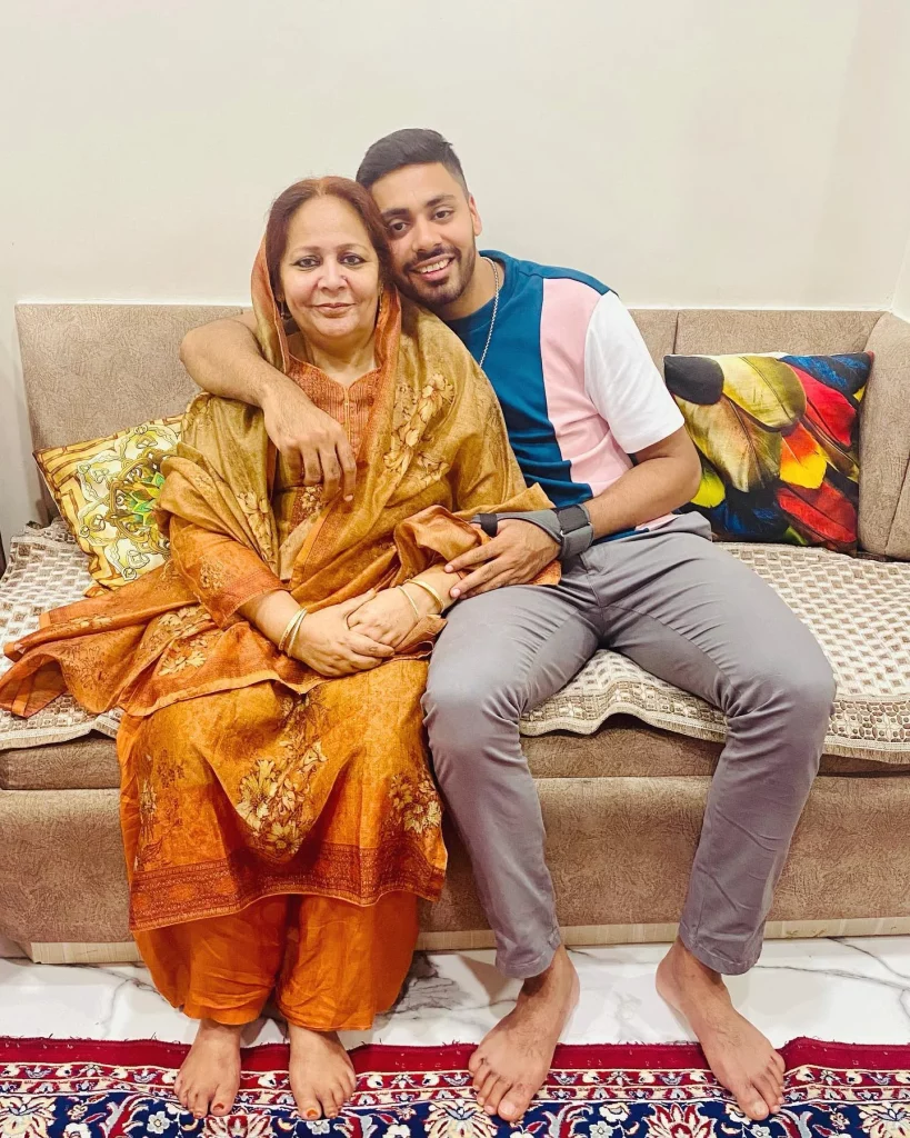 Avesh Khan with his mother