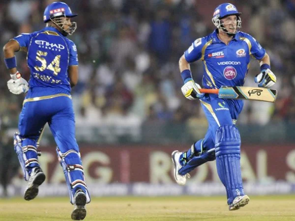 Lendl Simmons and Mike Hussey Highest Partnerships for MI