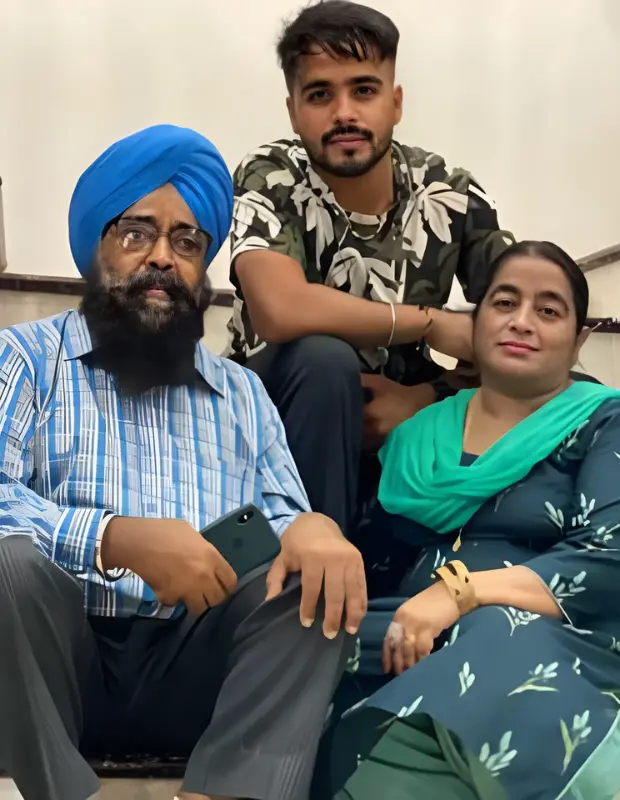 Prabhsimran Singh with his Parents