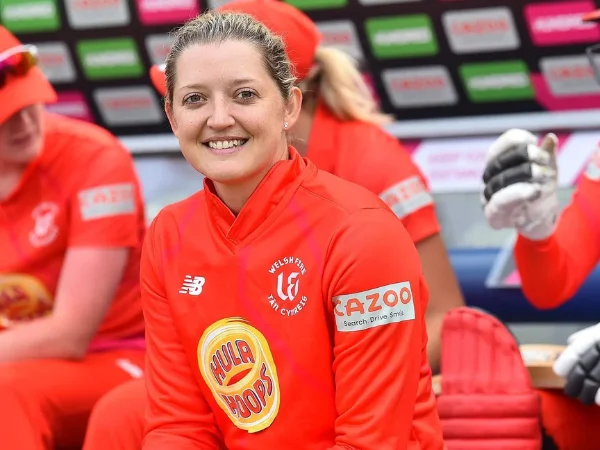 Sarah Taylor Most Beautiful Women Cricketer in World